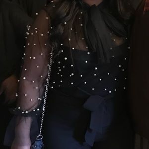 Mesh pearl top